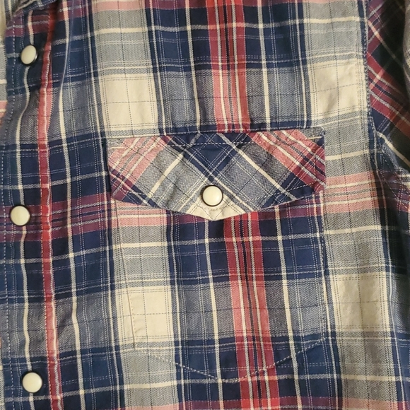 Long Sleeve Collard Flannel shirt - Picture 4 of 5